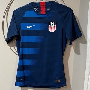 Nike USA Soccer Jersey in Navy and Blue
